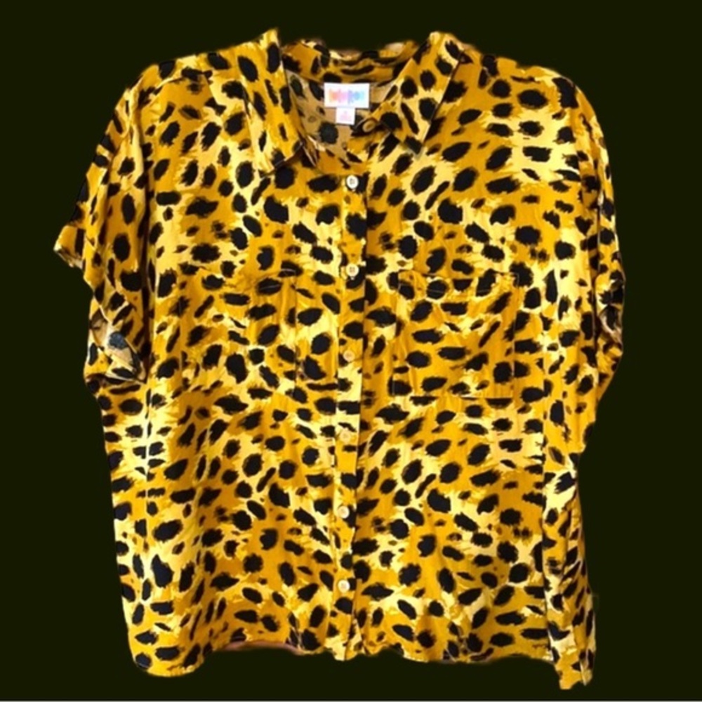 LuLaRoe Amy Leopard Cheetah Animal Print Button Down Blouse Small Gold Black